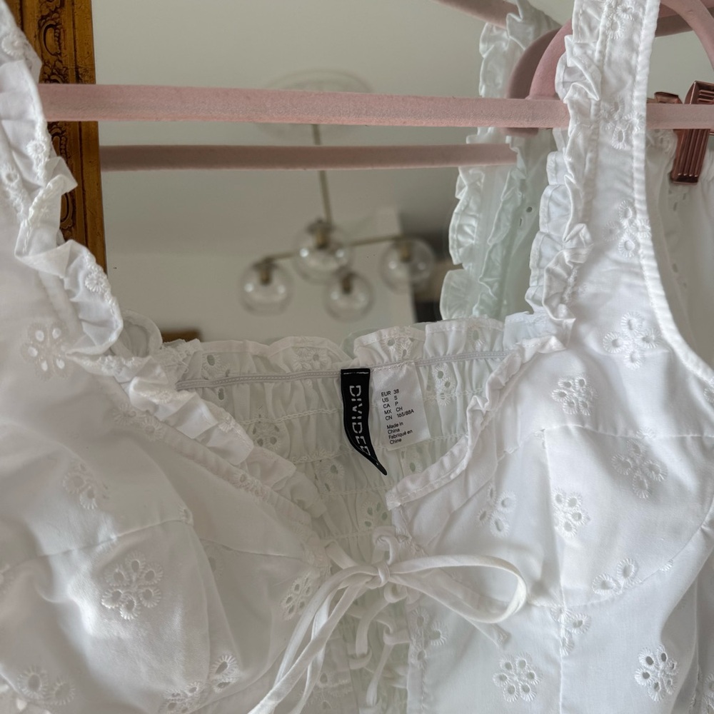 H&M White Eyelet Lace-Up Mini Skirt Set - Picture 3 of 5